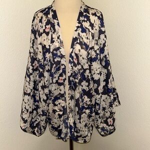 NWT Sim & Sam Topper Wide Arm Flowy L / XL 10 12 14 Gray Cream Blue Floral